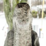 02.02.2022 Nowa Słupia. Figura pielgrzyma. Emeryk / Jarosław Kubalski / Radio Kielce