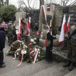 10.02.2022 Kielce. 82. rocznica pierwszej masowej wywózki Polaków na Sybir. Uroczystość przed Pomnikiem Sybiraków na cmentarzu Starym / Jarosław Kubalski / Radio Kielce