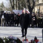 14.02.2022 Kielce. 80 rocznica przemianowania ZWZ w AK. Uroczystości pod pomnikiem AK na skwerze Żeromskiego. Senator Jarosław Rusiecki / Jarosław Kubalski / Radio Kielce