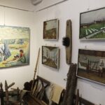 21.02.2022 Kielce. Dworek Laszczyków. Wystawa "Obraz codzienności, codzienność w obrazie. Fragmenty z życia na wsi w sztuce ludowej" / Jarosław Kubalski / Radio Kielce