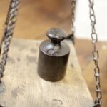 21.02.2022 Kielce. Dworek Laszczyków. Wystawa "Obraz codzienności, codzienność w obrazie. Fragmenty z życia na wsi w sztuce ludowej" / Jarosław Kubalski / Radio Kielce