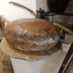 21.02.2022 Kielce. Dworek Laszczyków. Wystawa "Obraz codzienności, codzienność w obrazie. Fragmenty z życia na wsi w sztuce ludowej" / Jarosław Kubalski / Radio Kielce