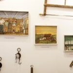 21.02.2022 Kielce. Dworek Laszczyków. Wystawa "Obraz codzienności, codzienność w obrazie. Fragmenty z życia na wsi w sztuce ludowej" / Jarosław Kubalski / Radio Kielce