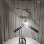 25.02.2022 Kielce. Instytut Dizajnu. Wystawa prac projektanta Oskara Zięty / Jarosław Kubalski / Radio Kielce