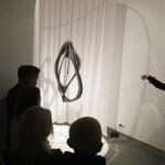 25.02.2022 Kielce. Instytut Dizajnu. Wystawa prac projektanta Oskara Zięty / Jarosław Kubalski / Radio Kielce