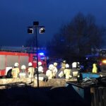 20.02.2022. Końskie. Pożar samochodów / Komenda Powiatowa Państwowej Straży Pożarnej w Końskich