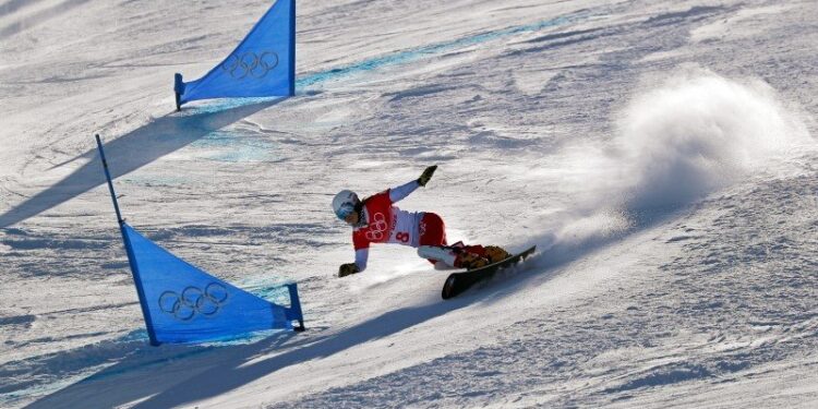 08.02.2022. Pekin. Zjazd w snowbordowym slalomie gigancie. Na zdjęciu: Aleksandra Król / MAXIM SHIPENKOV / EPA