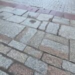 01.02.2022. Kielce. Dziurawa nawierzchnia. Na zdjęciu plac Moniuszki / Wiktor Taszłow / Radio Kielce