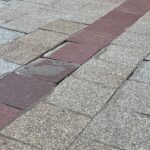 01.02.2022. Kielce. Dziurawa nawierzchnia. Na zdjęciu plac Moniuszki / Wiktor Taszłow / Radio Kielce