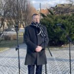 20.02.2022. Opatów. Upamiętnienie rocznic wybuchu Powstania Styczniowego i Bitwy Opatowskiej. Na zdjęciu Grzegorz Gajewski - burmistrz Opatowa / Emilia Sitarska / Radio Kielce