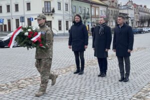 20.02.2022. Opatów. Upamiętnienie rocznic wybuchu Powstania Styczniowego i Bitwy Opatowskiej / Emilia Sitarska / Radio Kielce