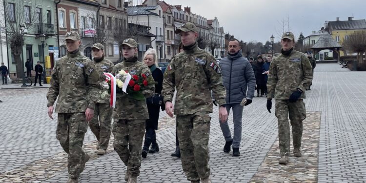 20.02.2022. Opatów. Upamiętnienie rocznic wybuchu Powstania Styczniowego i Bitwy Opatowskiej / Emilia Sitarska / Radio Kielce