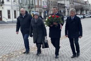 20.02.2022. Opatów. Upamiętnienie rocznic wybuchu Powstania Styczniowego i Bitwy Opatowskiej / Emilia Sitarska / Radio Kielce