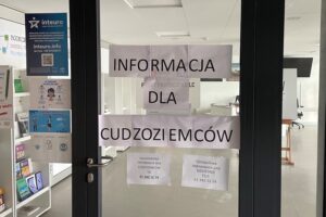 28.03.2022. Kielce. Dworzec autobusowy. Punkt informacji dla obywateli Ukrainy / Michał Kita / Radio Kielce