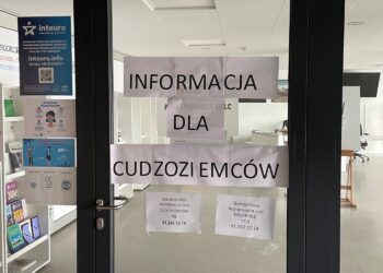 28.03.2022. Kielce. Dworzec autobusowy. Punkt informacji dla obywateli Ukrainy / Michał Kita / Radio Kielce