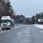 02.02.2021. Droga krajowa nr 74 w okolicach Miedzianej Góry / Wiktor Taszłow / Radio Kielce