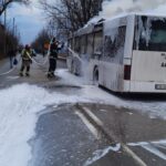 08.02.2022. Skarżysko-Kamienna. Pożar autobusu MPK / Paweł Sieczka / PSP Skarzysko