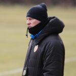 14.03.2021. Kielce. Mecz 24. kolejki III ligi: Korona II Kielce - Wisła Puławy. Na zdjęciu: Dariusz Kozubek - trener Korony II Kielce / Wiktor Taszłow / Radio Kielce