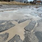 07.02.2022. Kielce ul. Zagnańska. Dziury w nawierzchni / Wiktor Taszłow / Radio Kielce