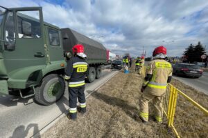 07.03.2022. Kielce. Kolizja na skrzyżowaniu ulic Krakowskiej i Kryształowej / Wiktor Taszłow / Radio Kielce