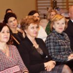 06.03.2022. Raków. Spotkanie z mieszkankami. Na zdjęciu (od prawej): Damian Szpak - wójt Rakowa, Anna Krupka - wiceminister sportu i turystyki / UG Raków