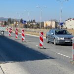 21.03.2022. Kielce. Utrudnienia na ulicy Krakowskiej / Wiktor Taszłow / Radio Kielce