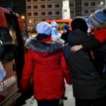 16.03.2022. Kielce. Terytorialsi przy transporcie chorych dzieci z Ukrainy / ppor. Daniel Woś / ŚBOT