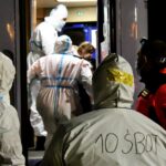 16.03.2022. Kielce. Terytorialsi przy transporcie chorych dzieci z Ukrainy / ppor. Daniel Woś / ŚBOT