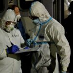 16.03.2022. Kielce. Terytorialsi przy transporcie chorych dzieci z Ukrainy / ppor. Daniel Woś / ŚBOT