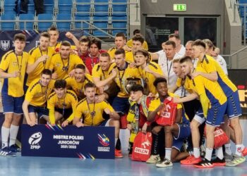 12.03.2022. Płock. Drużyna juniorów Vive Kielce / Maciej Makuła / Radio Kielce