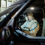 24.03.2022. Kielce. Terytorialsi przejmują chore na COVID-19 dzieci z Ukrainy / DWOT