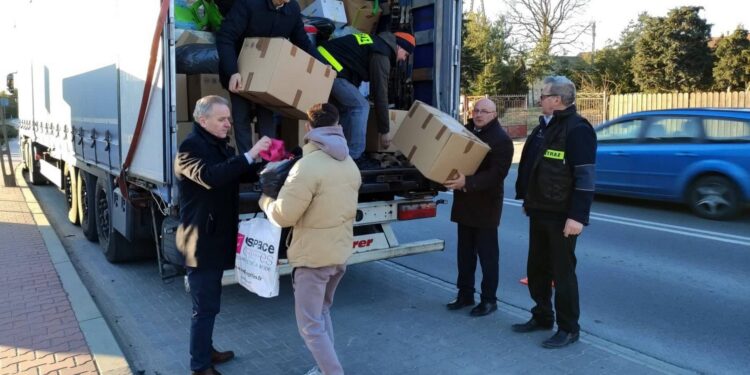 Caudry, francuskie miasto partnerskie Pińczowa zaangażowało się w pomoc mieszkańcom Ukrainy / UMiG Pińczów