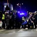 08.03.2022. Sędziszów. Żołnierze WOT pomagają uchodźcom, którzy przyjechali z Ukrainy / ppor. Daniel Woś / ŚBOT