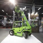 18.03.2022. Targi Kielce. Najciekawszy sprzęt wyróżniony Złotymi Medalami Targów Kielce na wystawie AGROTECH 2022. Na zdjęciu: ładowacz MERLO e-WORKER / Jarosław Kubalski / Radio Kielce