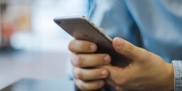 Oszuści wyłudzili kolejne oszczędności mieszkańców Świętokrzyskiego