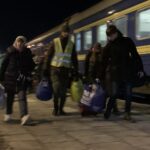 10.03.2022 Sędziszów. Pomoc uchodźcom udzielana przez mundurowych i wolontariuszy / ŚBOT