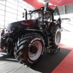 18.03.2022. Targi Kielce. Najciekawszy sprzęt wyróżniony Złotymi Medalami Targów Kielce na wystawie AGROTECH 2022. Na zdjęciu: ciągnik Case IH Optum 300 AFS Connect / Jarosław Kubalski / Radio Kielce