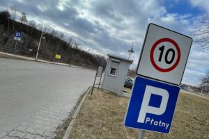 07.03.2022. Kielce. Płatny parking przy Kadzielni / Wiktor Taszłow / Radio Kielce