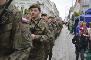 08.03.2022 Kielce. Kobiety w mundurach. 10. Świętokrzyska Brygada Obrony Terytorialnej / ppor. Daniel Woś / ŚBOT