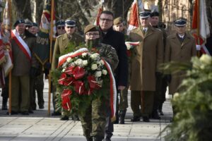 08.03.2022 Kielce. Kobiety w mundurach. 10. Świętokrzyska Brygada Obrony Terytorialnej / ppor. Daniel Woś / ŚBOT