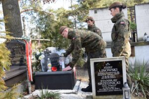 28.02.2022. Terytorialsi odwiedzają miejsca związane z żołnierzami niezłomnymi / ŚBOT