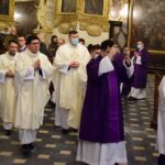 02.03.2022. Sandomierz. Bazylika katedralna. Środa popielcowa. Msza święta / ks. Grzegorz Słodkowski