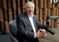 04.03.2022. Radio Kielce. Rozmowa Dnia. Na zdjęciu: poseł Krzysztof Lipiec - prezes świętokrzyskich struktur Prawa i Sprawiedliwości / Piotr Kwaśniewski / Radio Kielce