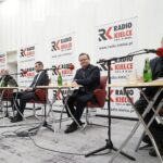 06.03.2020. Studio Polityczne Radia Kielce. Na zdjęciu (od lewej): Mirosław Gębski - PiS, Lucjan Pietrzczyk - PO KO, Dawid Lewicki - Konfederacja Partia KORWiN, Andrzej Szejna - Nowa Lewica, Czesław Siekierski - PSL KP / Kamil Król / Radio Kielce