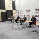 06.03.2020. Studio Polityczne Radia Kielce. Na zdjęciu (od lewej): Michał Kita - Radio Kielce, Mirosław Gębski - PiS, Lucjan Pietrzczyk - PO KO, Dawid Lewicki - Konfederacja Partia KORWiN, Andrzej Szejna - Nowa Lewica, Czesław Siekierski - PSL KP / Kamil Król / Radio Kielce