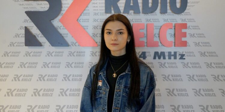 27.03.2022. Radio Kielce. Polonijne Radio Kielce. Na zdjęciu: Daria Gumowska / Piotr Kwaśniewski / Radio Kielce