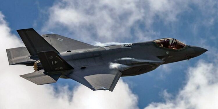 Samolot F-35 / Shutterstock