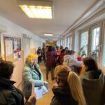 16.03.2022. Kielce. Ukraińcy oczekujący na wyrobienie numeru PESEL / Paulina Michta / Radio Kielce