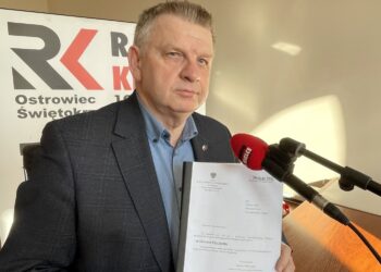 03.03.2022. Ostrowiec Św. Rozmowa Dnia. Na zdjęciu: senator Jarosław Rusiecki - przewodniczący senackiej Komisji Obrony Narodowej / Emilia Sitarska / Radio Kielce