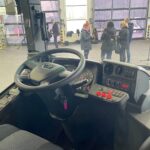 30.03.2022. Starachowice. Przekazanie nowych autobusów komunikacji miejskiej / Anna Głąb / Radio Kielce